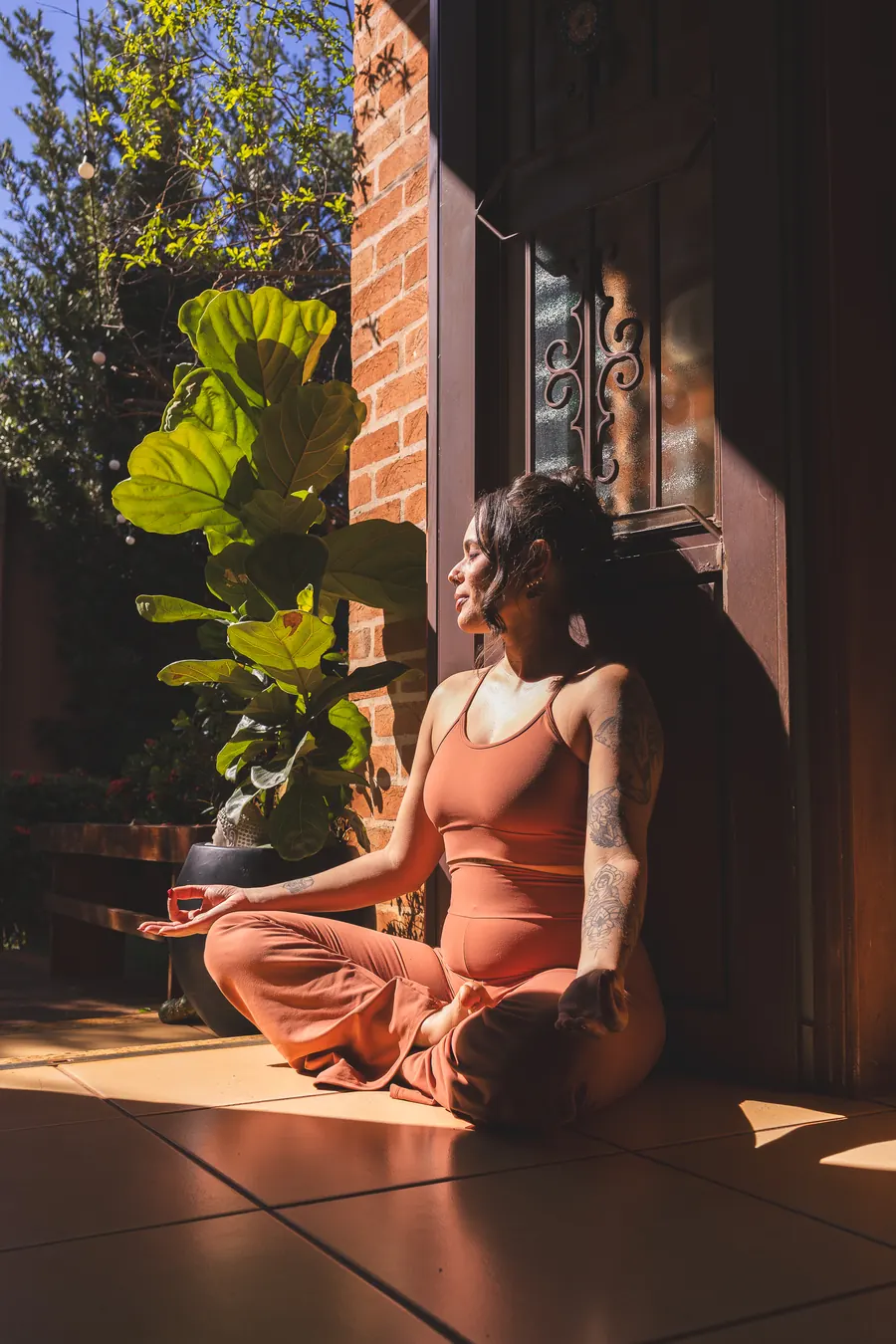 Ensaio de marca produzido pela Ello Media para Viri Yoga